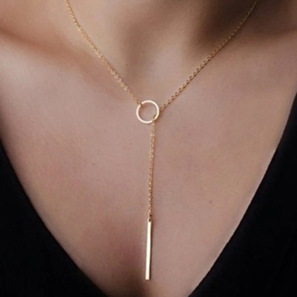 ✨KARMA GOLD TONE DROP BAR + BAR CIRCLE NECKLACE ✨